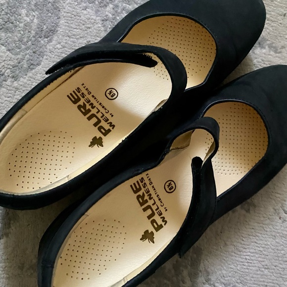 Christian Dietz Mary Janes - Picture 2 of 4